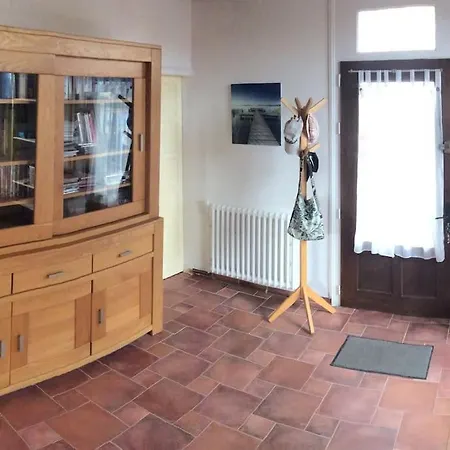 Tatil Evi De Avec Jardin Arbore